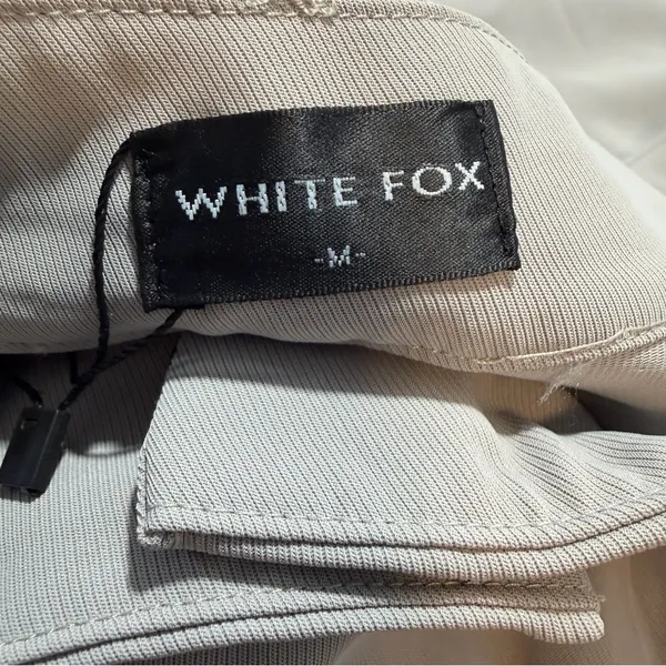White Fox Its A Given Pants M NWT Gray Mid Rise Wide Leg Pleated Trousers - Image 6