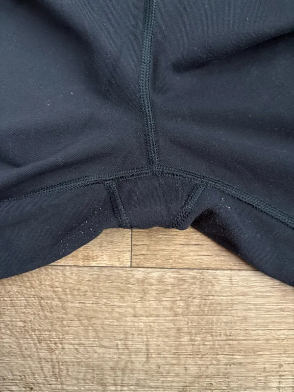 Lululemon Wunder Train High-Rise Crop 21" in Navy Sz 6 - Image 5