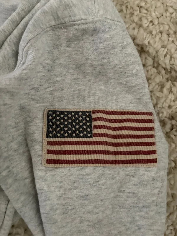 Brandy Melville Sweatshirt New York - Image 3