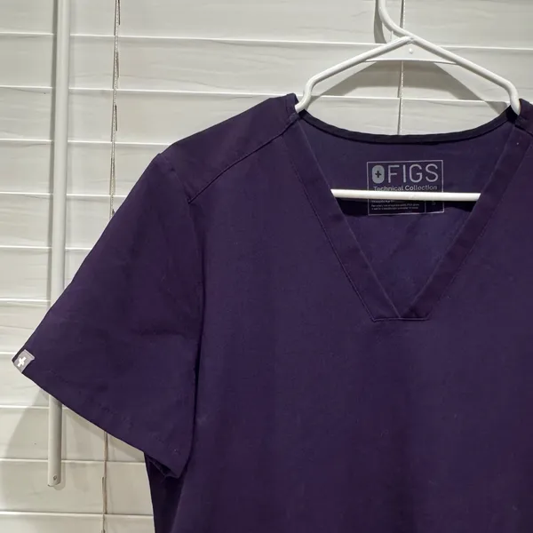 FIGS Technical Collection Purple V-Neck Scrub Top Short Sleeve Women's‎ Size S - Image 2
