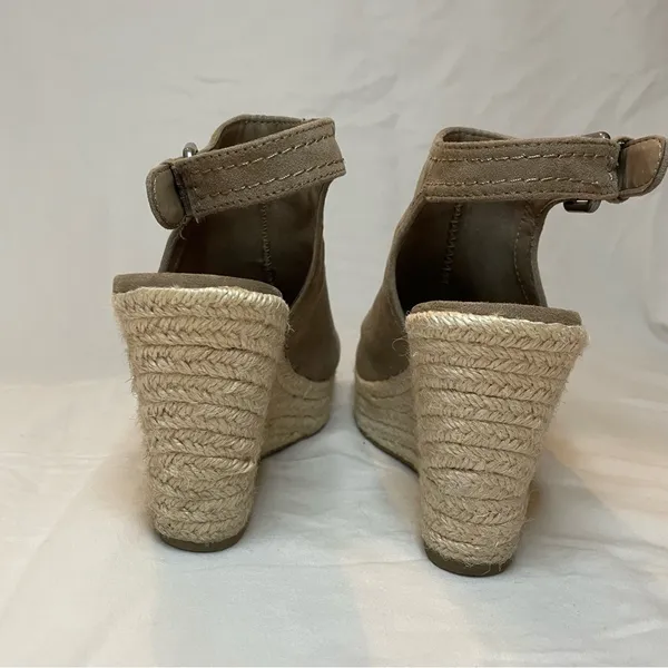 Target - Universal Thread Suede Espadrille Wedge Sandal Heels, Tan, Size 6, EUC - Image 6