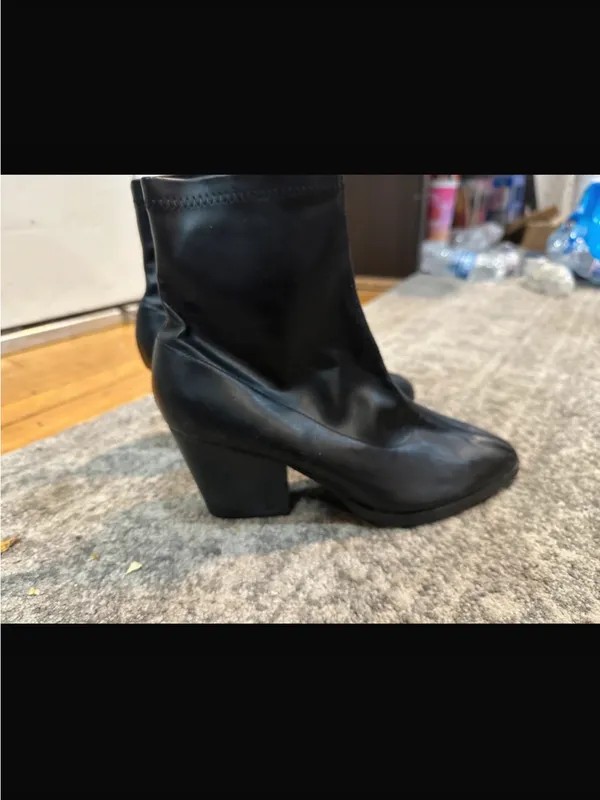 Forever 21 Black Block Heel Ankle Booties - Image 3