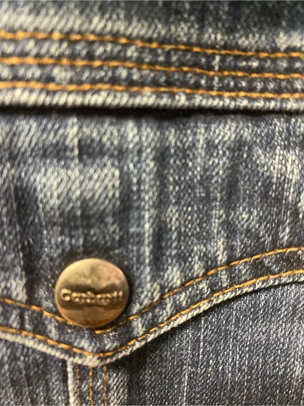 Carhartt Women's Dark Blue Denim Trucker Jacket - Image 4