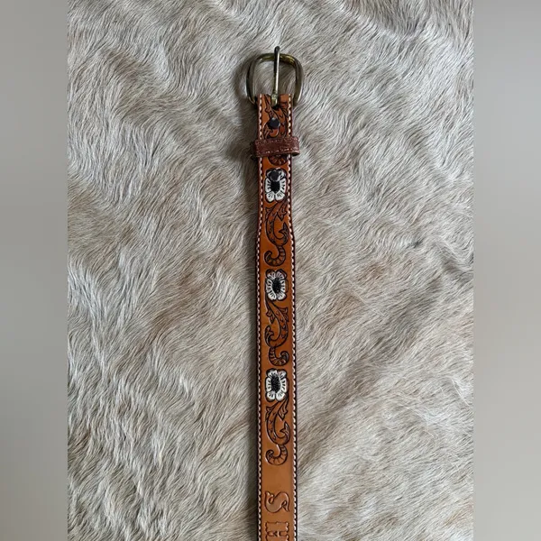 Vintage “Shirley” Hand Tooled Leather Western Belt Floral Size 30 - Image 4