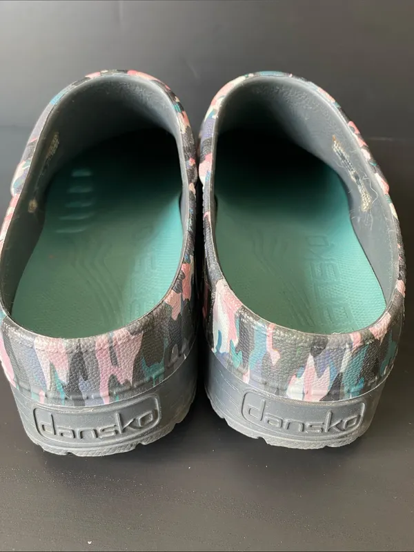 Dansko Molded Kane Camo Camouflage Clog Mule Green Pink (40) 9 - Image 3