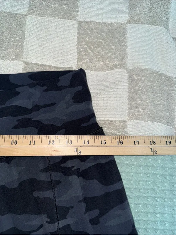 Athleta Salutation Joggers size M Tall - Image 3