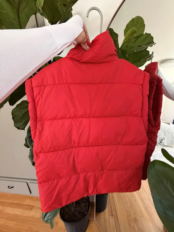 Amazon puffer vest - Image 5