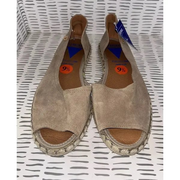 NWT Verbenas Womens Suede Peep Toe Espadrille Flats Taupe Made‎ in Spain Sz 9.5 - Image 3