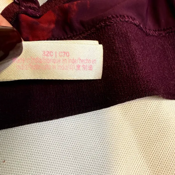 Victoria’s Secret Pink Wireless Bra 32C - Image 9