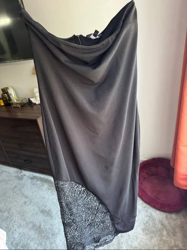 Lulus Rhosyn Black Crepe Embroidered Strapless Midi Dress - Image 2