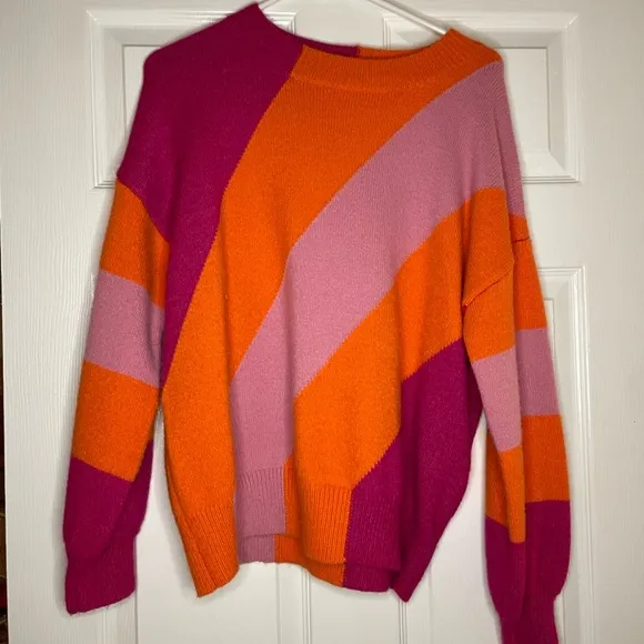 VICI “Hung Up On You” sweater - Image 3