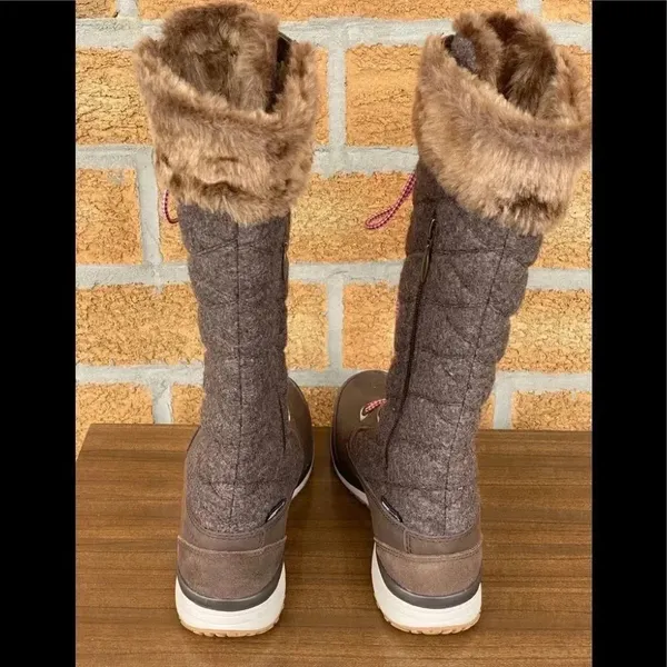 Salomon tall fur boots size 7.5 - Image 8