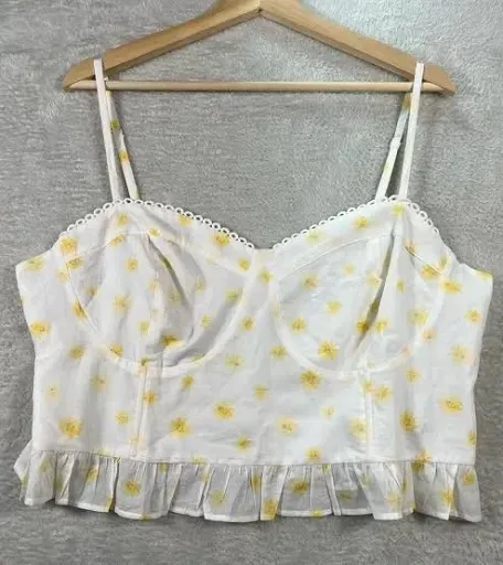 Forever 21 Boho White and Yellow Floral Bustier Top fits a small/medium - Image 2