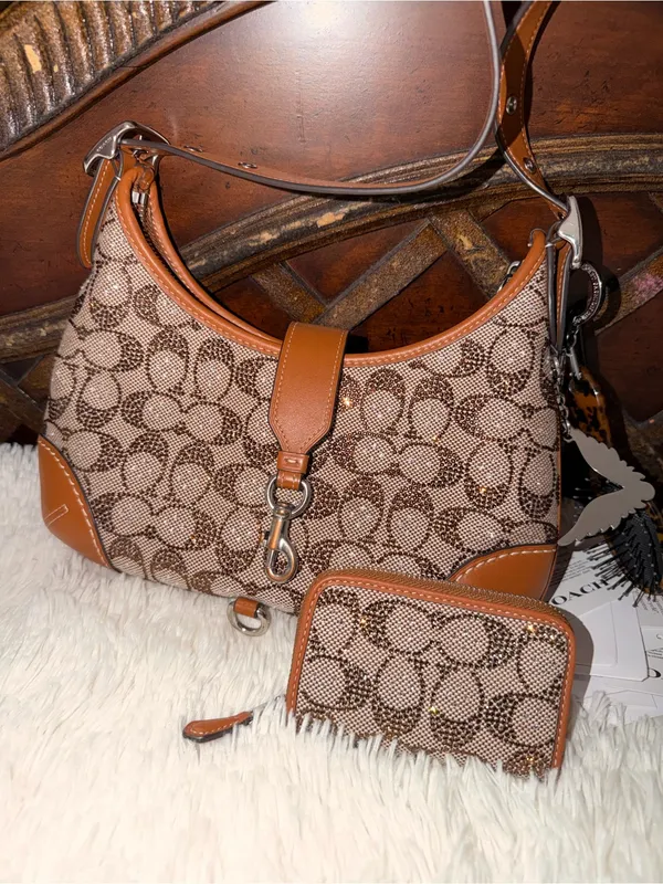 Coach Hampton Hobo jacquard Shoulder Bag - Image 10