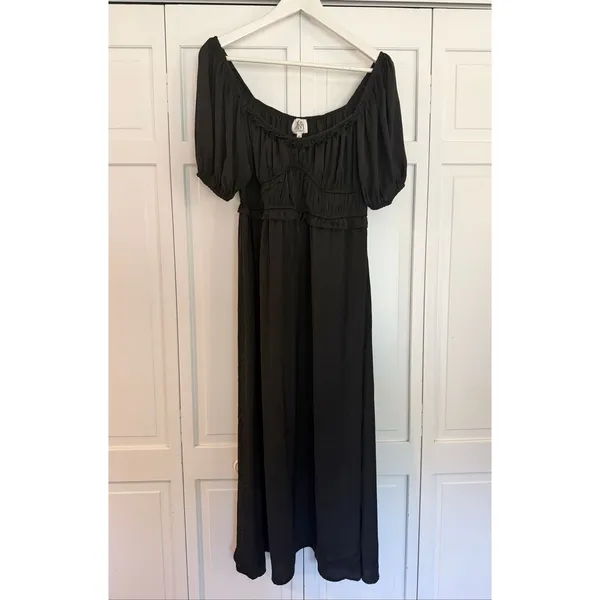 DRA Los Angelos black smocked bust puff sleeve dress M - Image 3
