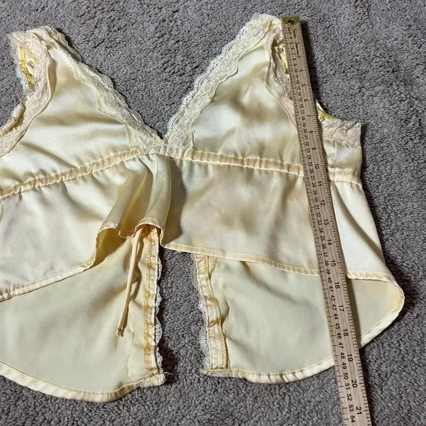 Yellow Satin‎ Coquette Lace Trim Tie Front Camisole Top C1XCK5KXQR Size M - Image 5