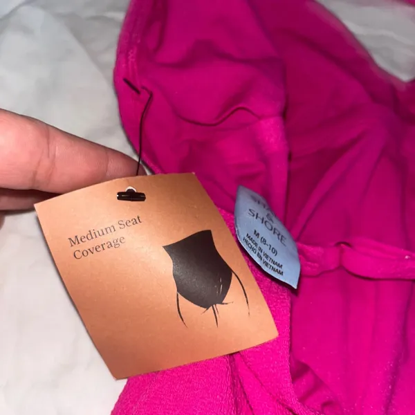 NWT Shade & Shore Hot Pink Ribbed One Piece Swimsuit - Size Medium - Image 3