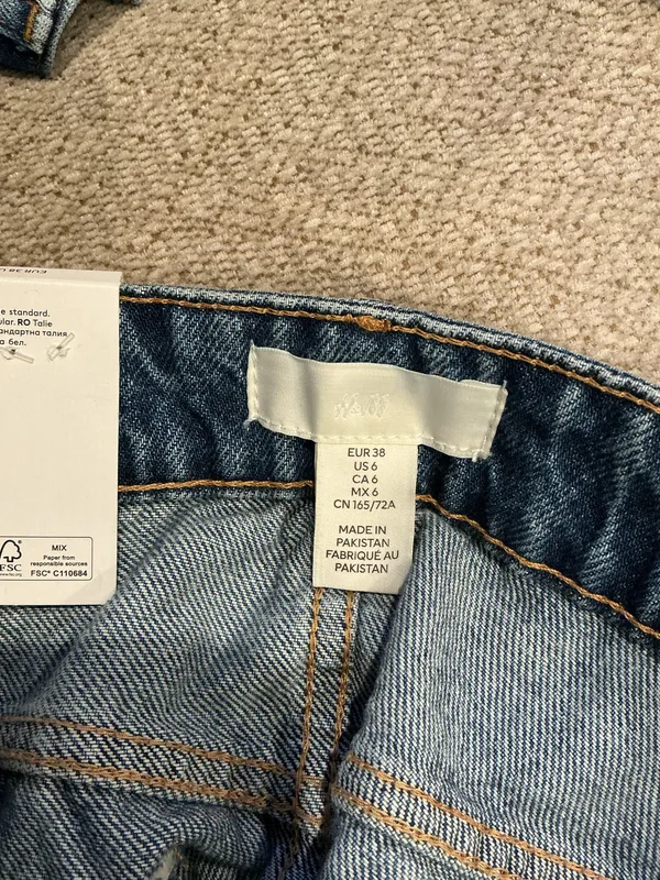 H&M Midi Denim Shorts - Image 7