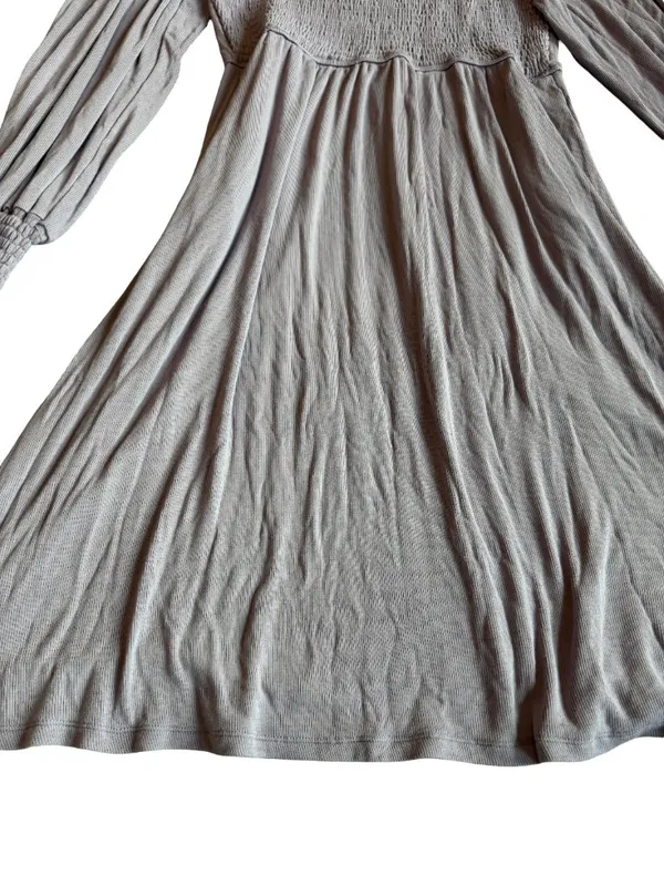 Three Bird Nest Purple Flowy Dress Smocked Long Sleeve Stretchy Size Medium - Image 2