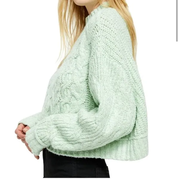 Free‎ People Carousel Mint Green Knit Long Sleeve Cropped Sweater Size XS - Image 2