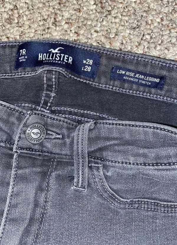 Hollister Low-Rise Jegging - Image 3