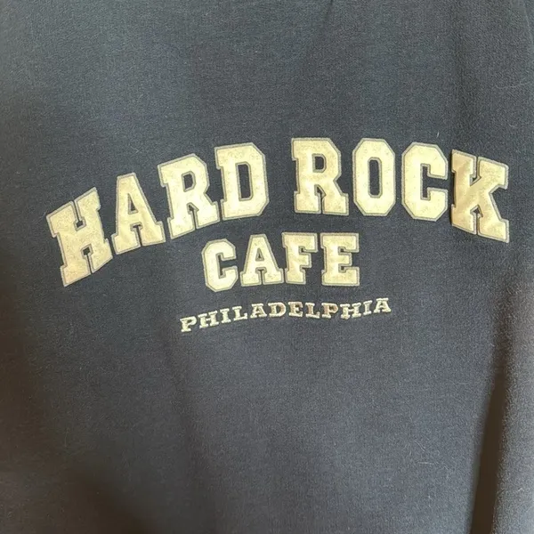 Hard Rock Cafe Philadelphia Embroidered Navy Blue Sweatshirt Size Medium - Image 2