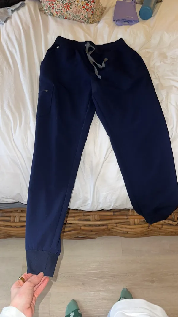 FIGS Scrub Pants Zamora Jogger Navy Medium - Image 6