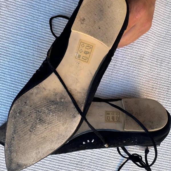 Black top shop flats 39 - Image 3