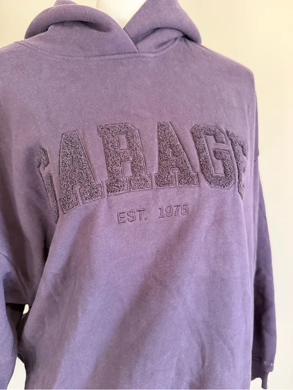 NWOT Garage Ultrafleece oversized Hoodie in plum with Chenille logo size s/m - Image 9
