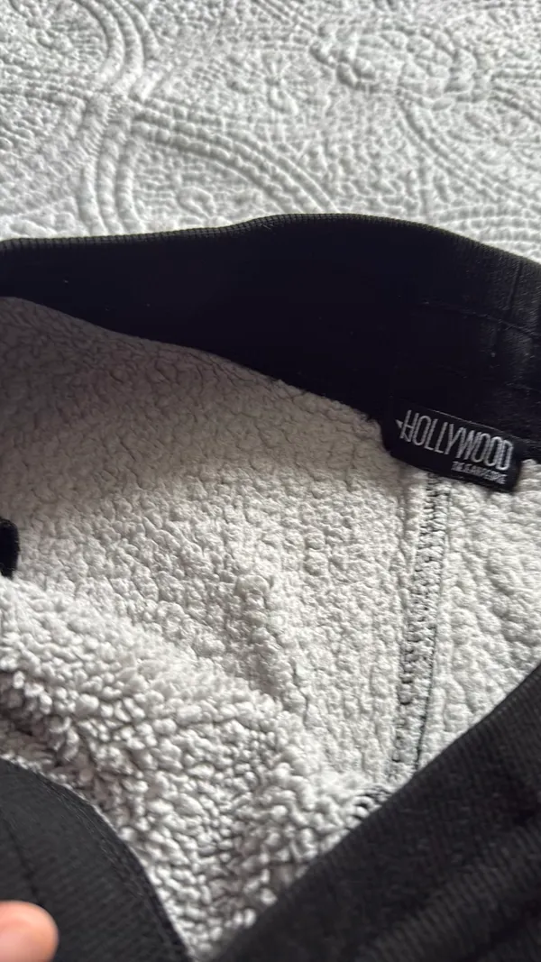 Dark gray fuzzy sweatpants Size M - Image 2