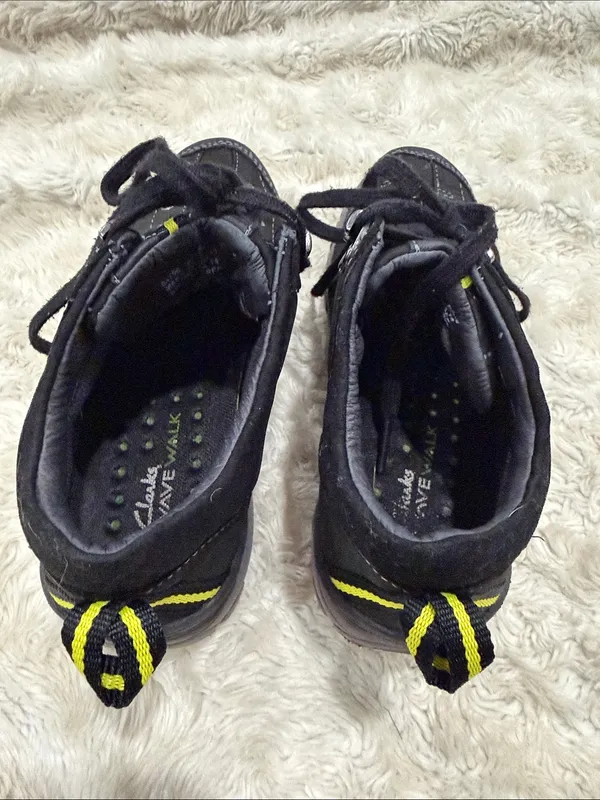 Clarks Women's Black Wave Walk Athletic Hiking Shoes with Yellow Size 6.5 - Image 5