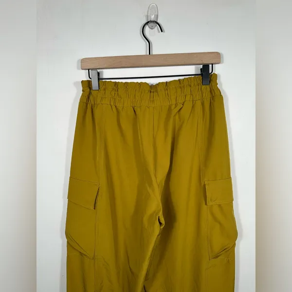 Fabletics Cargo Jogger‎ Pants Women’s Medium Mustard Yellow High Rise Athleisure - Image 6