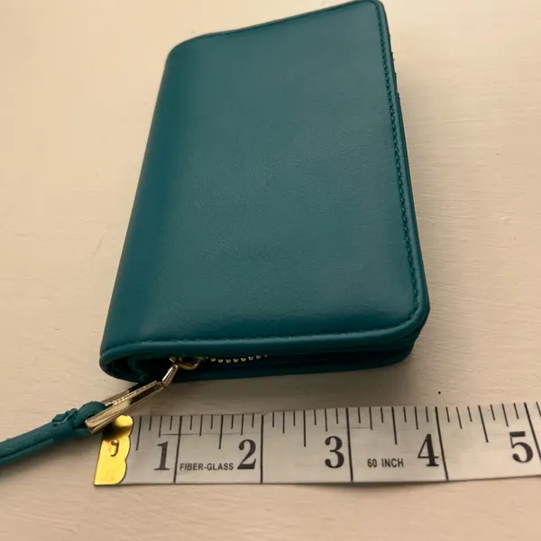 Wallet Chic Teal Leather Wallet Like New! Feels great! Handy - Image 3