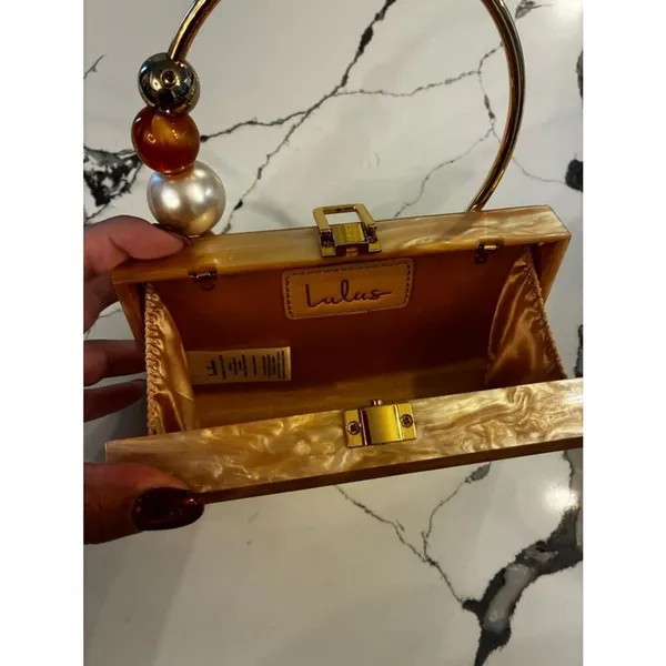 Lulu's Pearlescent Pink Acrylic Box Clutch with Gold Ring Handle - Image 7
