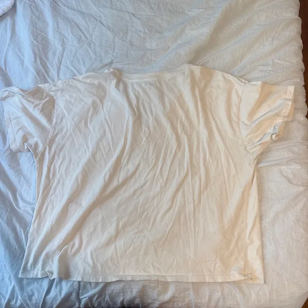 Cream V neck graphic tee - Image 2