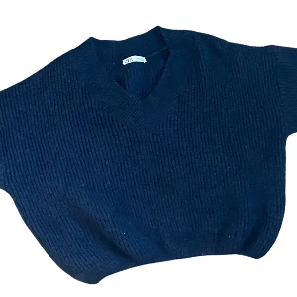 navy blue wool blend sweater 🔥 - Image 3
