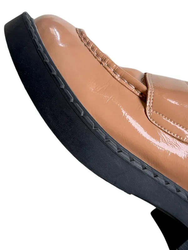 EUC Jeffrey Campbell Leather Librarian Loafers Tan Patent Size 9.5 - Image 4