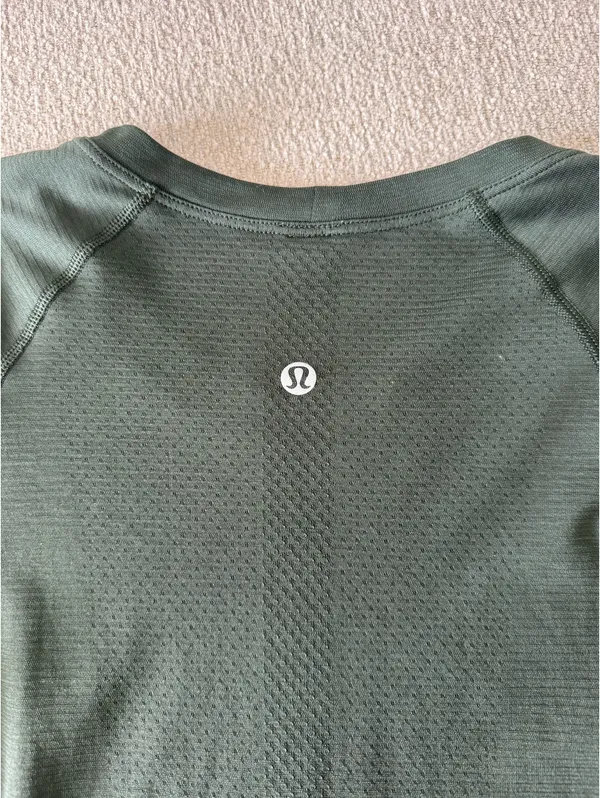 Lululemon Swiftly Tech Long Sleeve 2.0 Race Length - Image 2