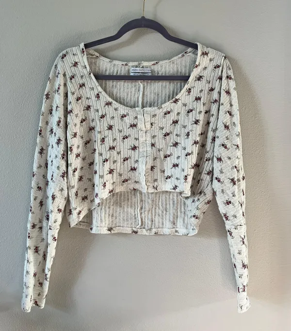 Urban Outfitters Floral Long Sleeve Top - Image 3