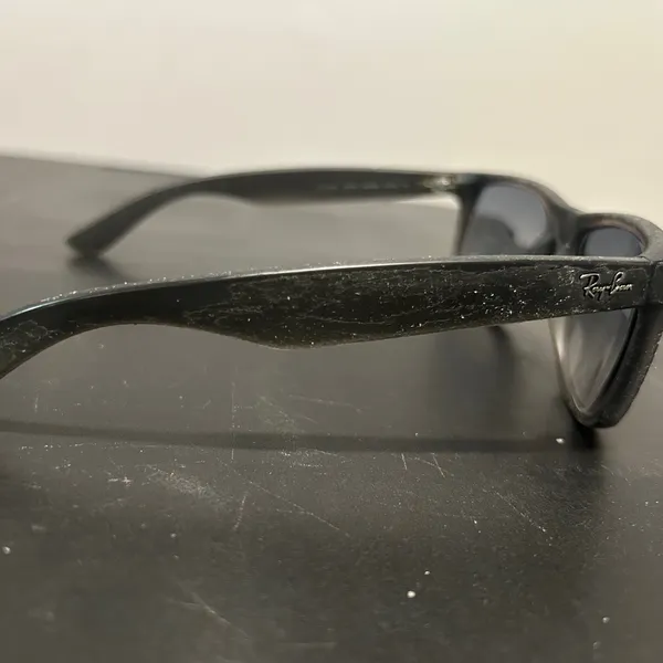 Ray-Ban Classic Black Frame is in Fair Shape. Finishing is off. - Image 7