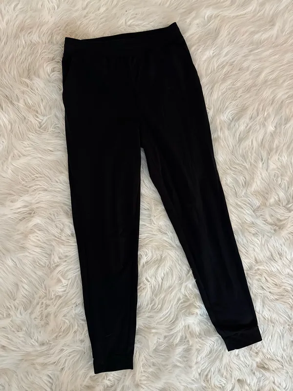 Uniqlo Black Jogger Pants - Image 3