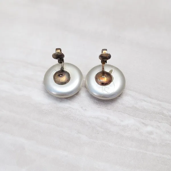Vintage Clip On Earrings Classic Style Glam Large Faux Pearl Statement - Image 6