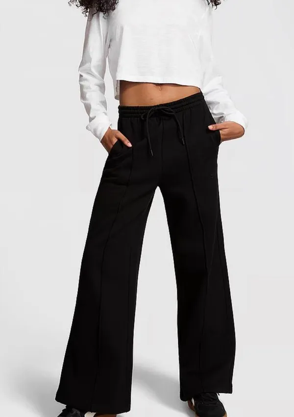 Victoria Secret matching sweat set 🖤 - Image 4