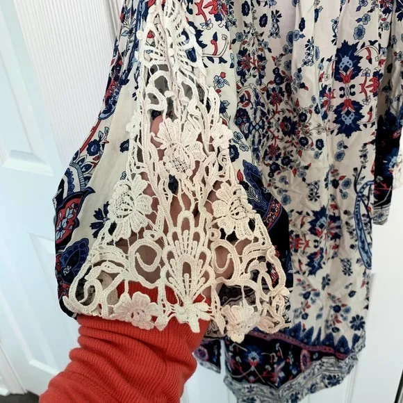 Altar'd State White‎ Blue Floral Cold Shoulder Dress Women's Size XS - Image 3
