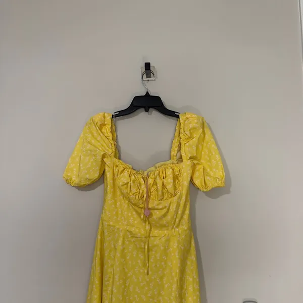 House of CB TALLULAH YELLOW FLORAL PUFF SLEEVE MIDI DRESS Size L - Image 5