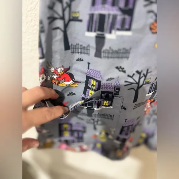 Disney Halloween Size L Multicolored Scrub Top Mickey Minnie Goofy Like new - Image 13