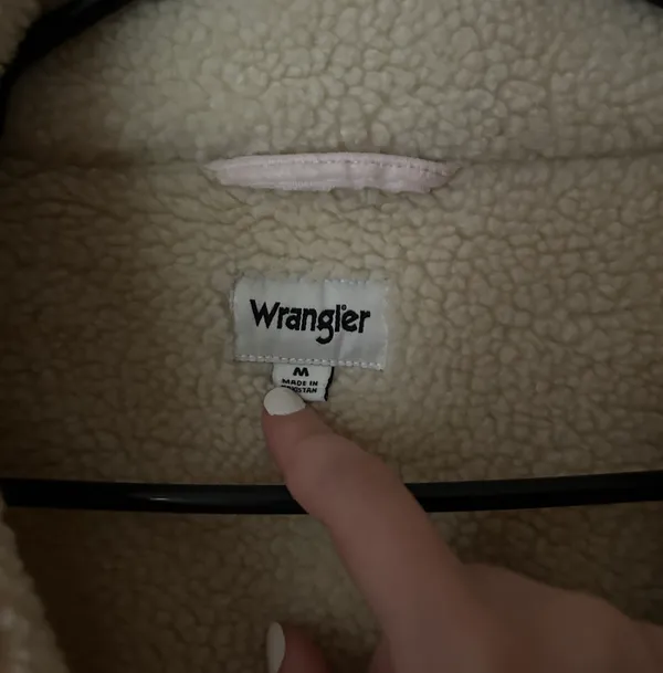 Wrangler Pink Corduroy Trucker Jacket - Image 3