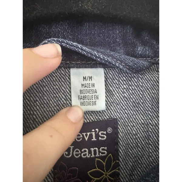 Vintage Y2K Levi’s Jeans Rivet Grommet Denim Best Dark Wash Size M Runs Small - Image 3