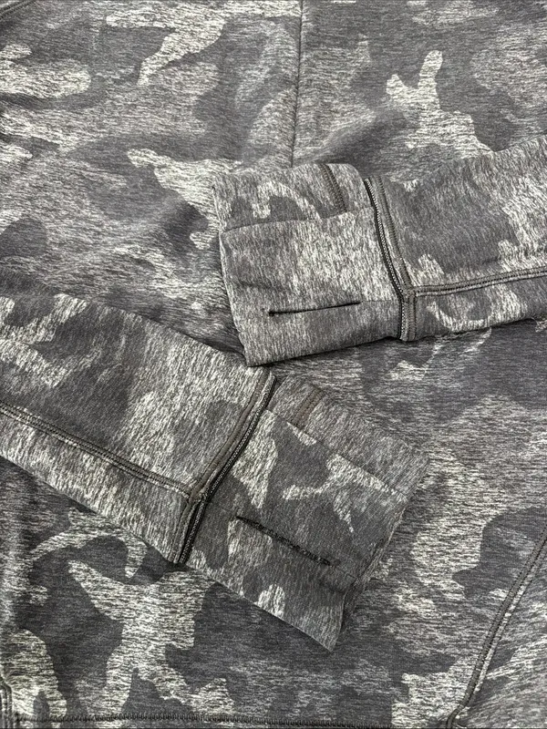 Lululemon Outrun the Elements 1/2 Zip Pullover Long Sleeve Top Blue Black Camo - Image 9
