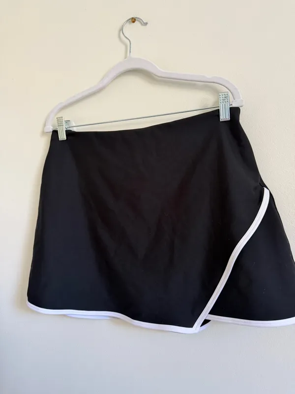 Abercrombie & Fitch YPB SculptLux Mini Skirt Size Large - Image 4